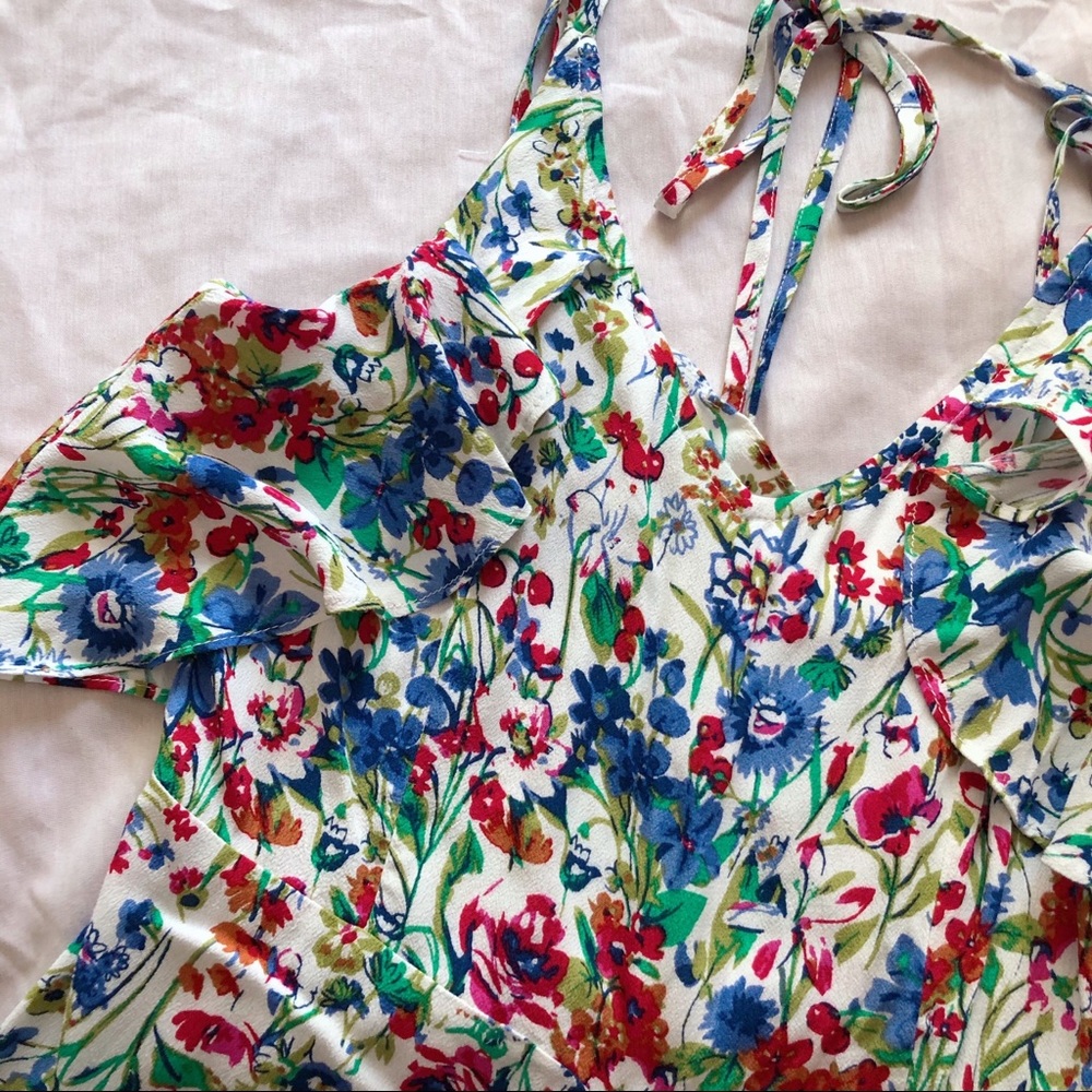 2bella ⋆ floral romper - Picture 2 of 7